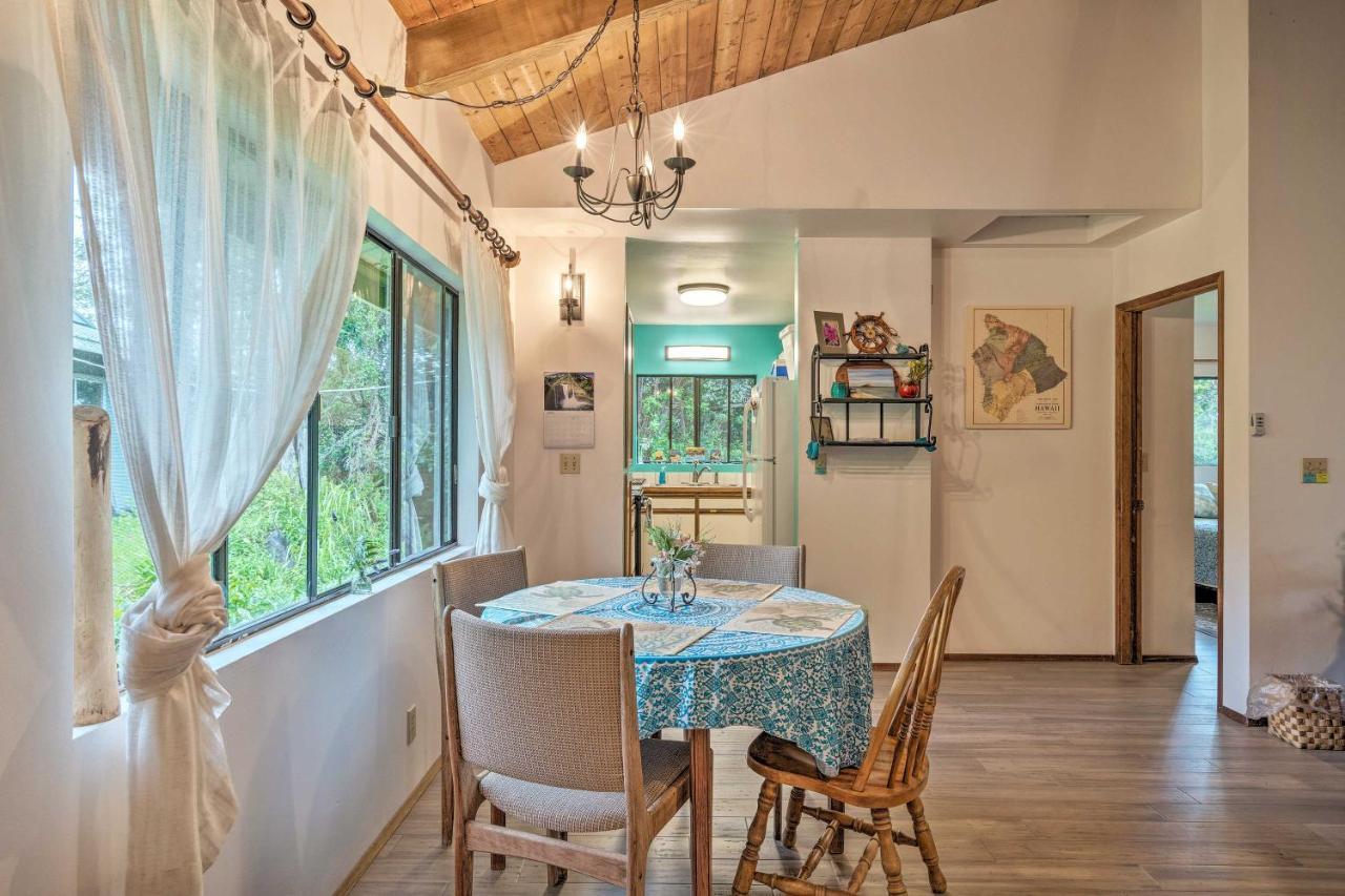 Peaceful Abode With Deck, 13 Mi To Black Sand Beach! Naalehu Ngoại thất bức ảnh